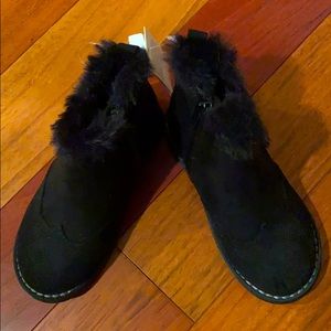 GAP Faux-Fur Booties Black